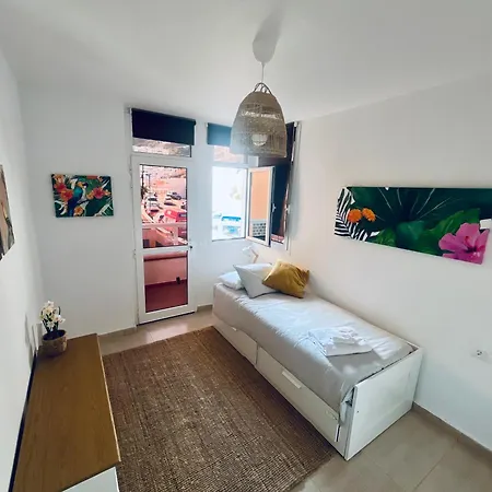 Familiar And Relax In Tenerife Apartmán